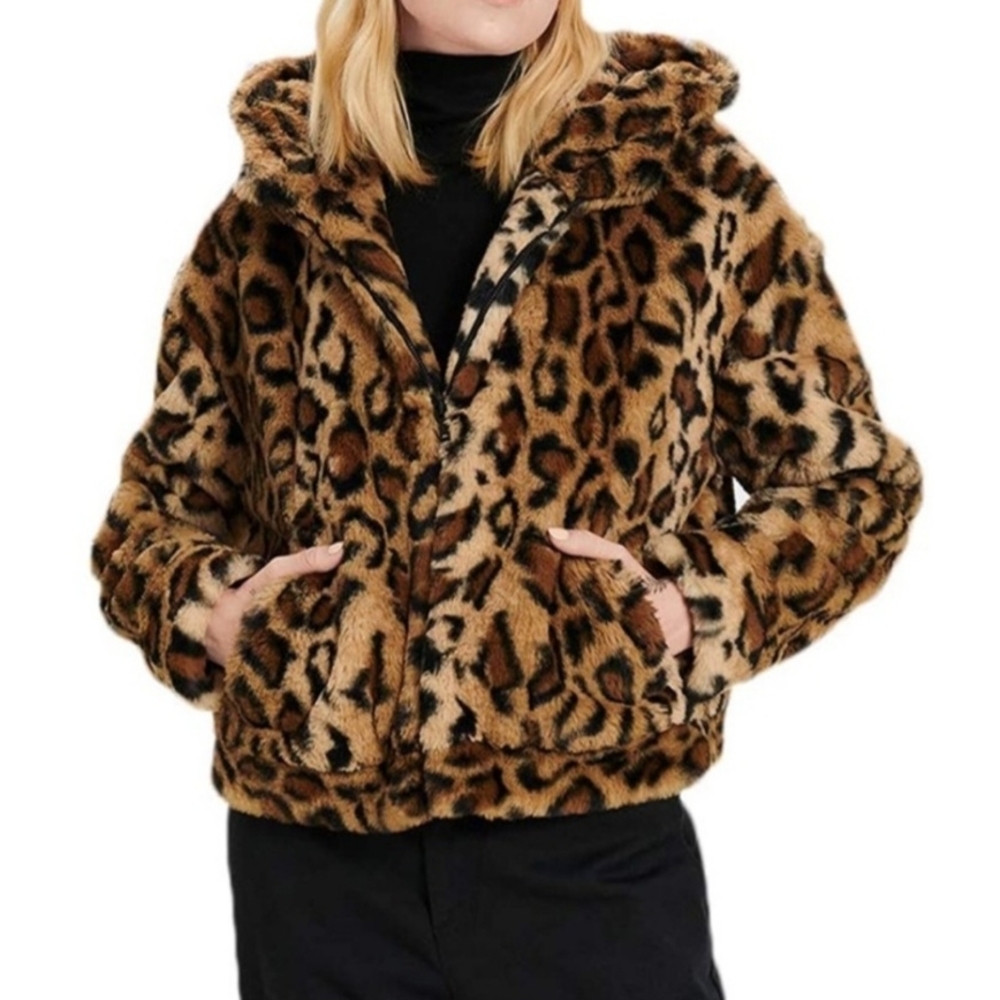 UGG Mandy Faux Fur Leopard Teddy Jacket